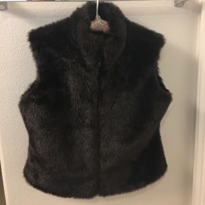 Cejon faux fur vest